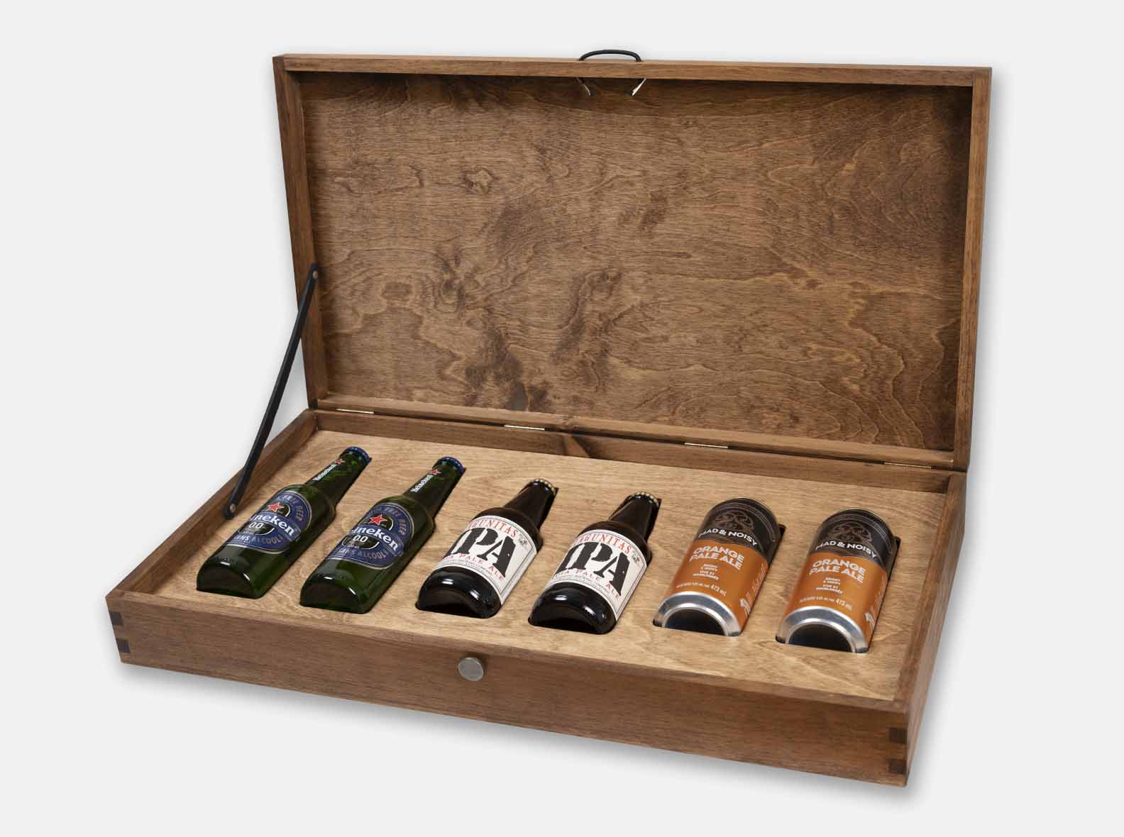 Wood-imprint branded presentation box produced for Molson.
